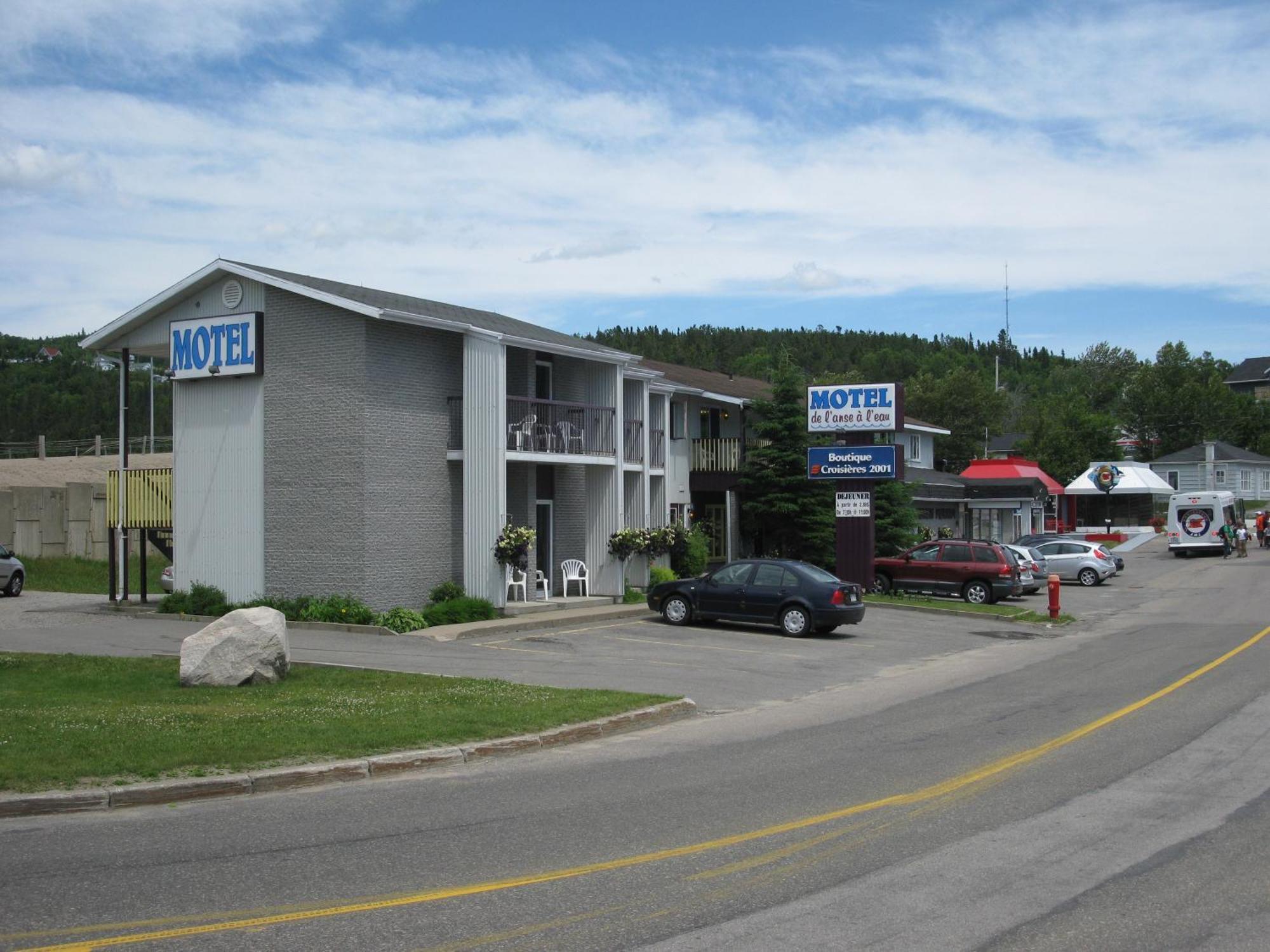 Motel De L'Anse A L'Eau Tadoussac Ngoại thất bức ảnh